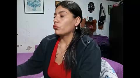 Snapshot of lia_hottie chatting on February 12, 2025, 8:59 am Lia online show from February 12, 2025, 8:59 am