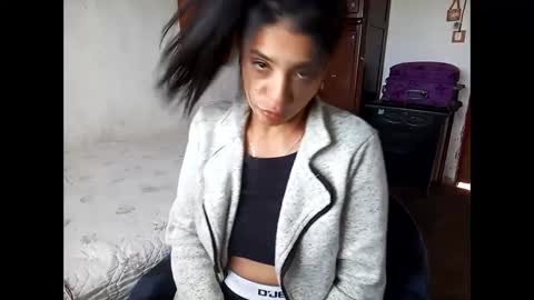 Snapshot of lia_hottie chatting on February 27, 2025, 9:14 pm Lia online show from February 27, 2025, 9:14 pm