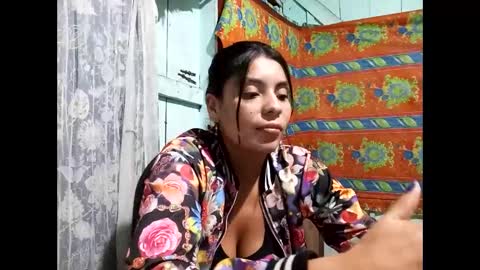 Snapshot of lia_hottie chatting on November 6, 2025, 12:11 am Lia online show from November 6, 2025, 12:11 am