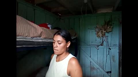 Lia online show from December 18, 2025, 8:04 pm