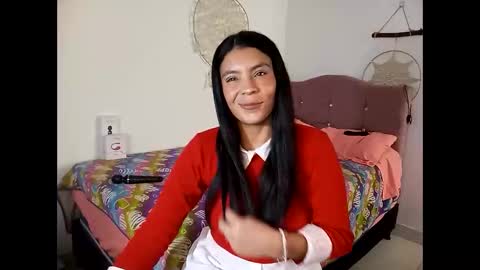 Lia online show from April 19, 2026, 7:16 pm