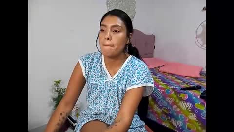 Lia online show from April 21, 2026, 1:42 am