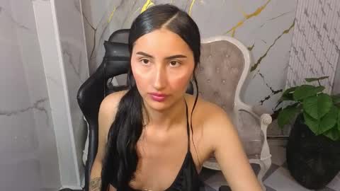 lia online show from April 17, 2026, 8:12 pm