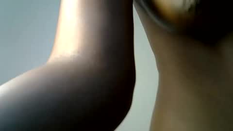 lia online show from March 17, 2026, 10:18 am