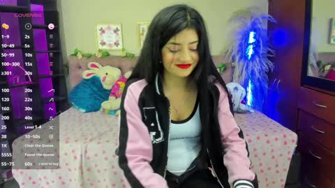 Snapshot of lia_keen chatting on January 10, 2025, 8:15 pm lia online show from January 10, 2025, 8:15 pm