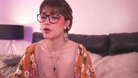 Snapshot of lia_mackenzie chatting on November 24, 2025, 7:13 pm liaa online show from November 24, 2025, 7:13 pm