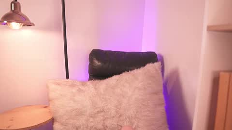 Snapshot of lia_mackenzie chatting on December 15, 2025, 9:08 pm liaa online show from December 15, 2025, 9:08 pm