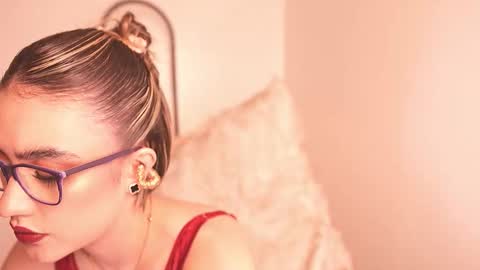 Snapshot of lia_mackenzie chatting on February 14, 2026, 2:08 am liaa online show from February 14, 2026, 2:08 am