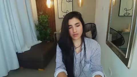 LIA online show from September 9, 2025, 6:18 pm