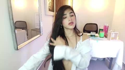 LIA online show from January 8, 2026, 6:32 pm