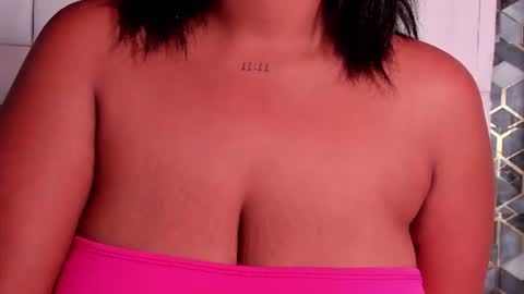 lia_mariana online show from June 25, 2026, 3:50 am