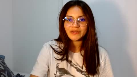 Snapshot of lia_miracle chatting on August 5, 2026, 1:08 am lia_miracle online show from August 5, 2026, 1:08 am