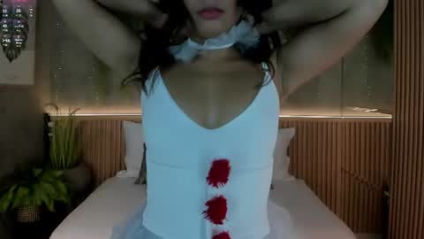 lia_montclair online show from June 14, 2026, 12:29 pm