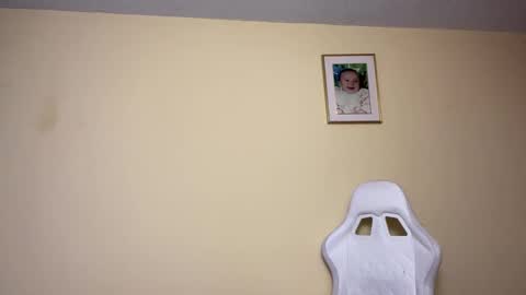 Snapshot of lia_queen610 chatting on February 17, 2026, 11:33 pm Little Queen Lia online show from February 17, 2026, 11:33 pm