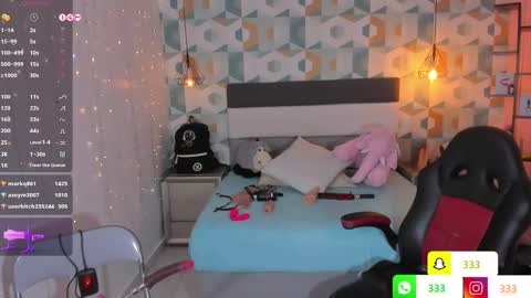 Camila online show from February 24, 2025, 5:54 am