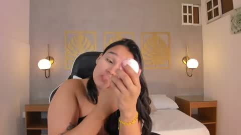 Lia  online show from July 22, 2026, 2:14 am