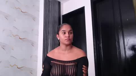 Snapshot of liaa_cams chatting on June 14, 2026, 8:22 pm liaa_cams online show from June 14, 2026, 8:22 pm