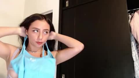 Snapshot of liaa_cute_ chatting on January 29, 2025, 11:14 pm lia online show from January 29, 2025, 11:14 pm