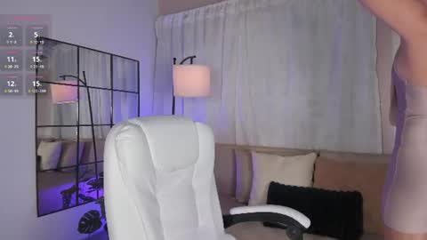 Snapshot of liaamoon_ chatting on July 23, 2026, 12:36 pm Lia online show from July 23, 2026, 12:36 pm