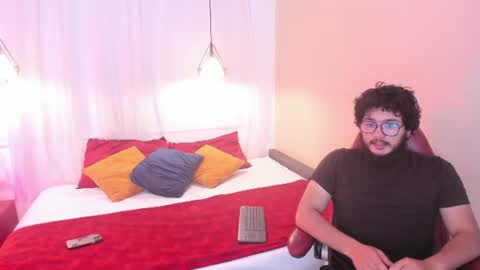 Snapshot of liabell_ chatting on July 6, 2026, 7:05 pm Lia Bell online show from July 6, 2026, 7:05 pm