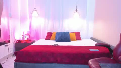 Snapshot of liabell_ chatting on July 8, 2026, 7:07 pm Lia Bell online show from July 8, 2026, 7:07 pm