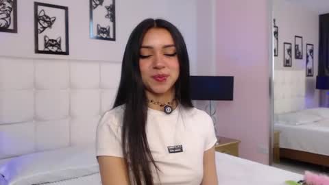 Snapshot of liabunny_ chatting on July 29, 2026, 7:23 pm Lia 3 online show from July 29, 2026, 7:23 pm