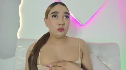 Snapshot of liacampbell__ chatting on June 15, 2026, 8:55 pm La online show from June 15, 2026, 8:55 pm