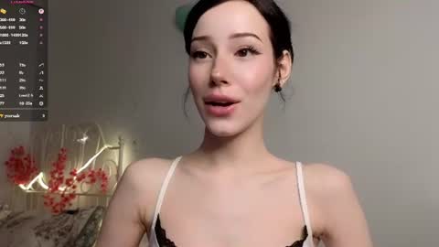 Lia  online show from July 2, 2026, 8:53 am