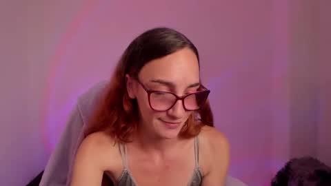 Snapshot of liahilton_ chatting on September 24, 2025, 2:53 pm lh6 9c online show from September 24, 2025, 2:53 pm