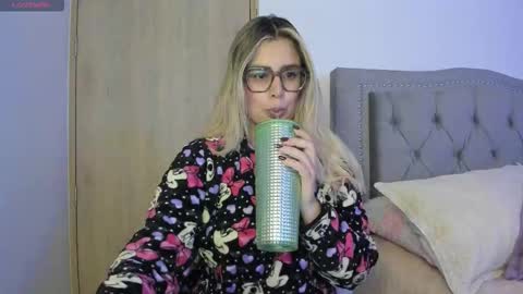 Snapshot of liahkimi chatting on September 29, 2025, 1:55 am Lia online show from September 29, 2025, 1:55 am