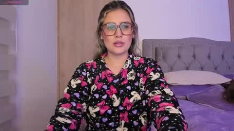 Snapshot of liahkimi chatting on November 16, 2025, 2:17 am Lia online show from November 16, 2025, 2:17 am