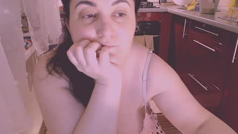 Snapshot of liahsofty chatting on August 3, 2026, 7:06 pm miss Lia colection for travel online show from August 3, 2026, 7:06 pm
