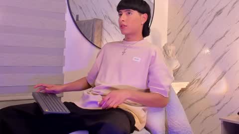 Liam online show from January 25, 2025, 4:56 am