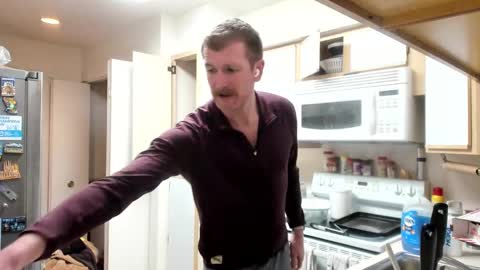 Snapshot of liam_1985 chatting on February 4, 2025, 2:07 am Liam online show from February 4, 2025, 2:07 am