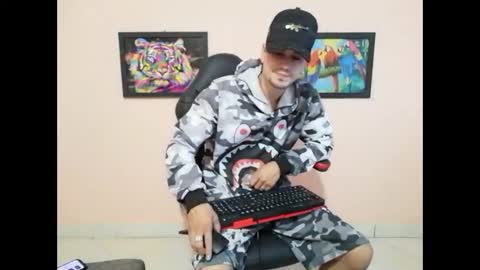 Andres online show from October 9, 2025, 9:57 pm