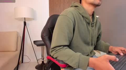 Liam Collins online show from February 25, 2025, 11:41 am