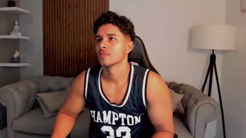 Liam Collins online show from September 19, 2025, 11:44 am