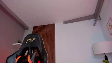 Liam Collins online show from September 23, 2025, 11:46 am