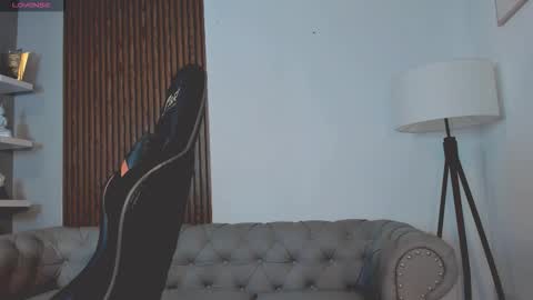 Liam Collins online show from October 17, 2025, 11:46 am