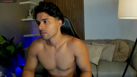 Liam Collins online show from April 25, 2026, 11:46 am