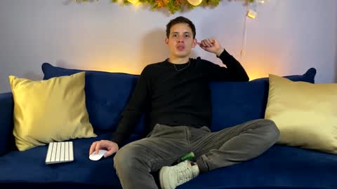 Liam online show from January 7, 2025, 12:45 am