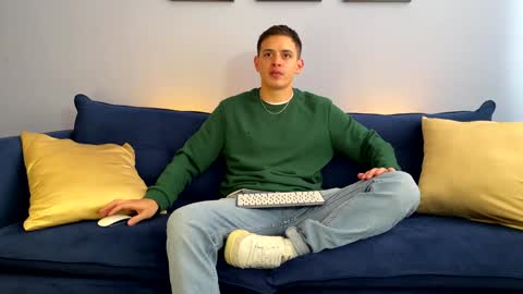 Liam online show from January 25, 2025, 6:24 pm