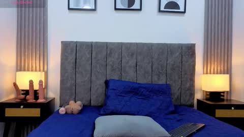 Liam forest  online show from November 17, 2025, 5:02 am