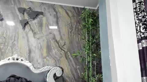 LIAM KLEIN online show from March 11, 2025, 11:12 am