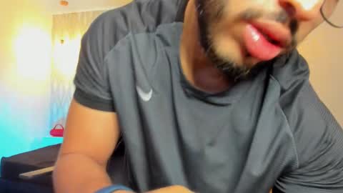 LIAM KLEIN online show from January 13, 2026, 11:37 am