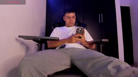 Snapshot of liam_mateo_ chatting on May 7, 2026, 12:38 am Liam online show from May 7, 2026, 12:38 am