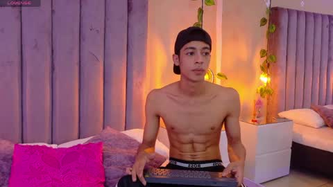 Snapshot of liam_mercurio chatting on May 29, 2026, 8:07 pm Liam Mercury online show from May 29, 2026, 8:07 pm