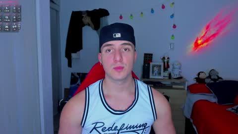 Snapshot of liam_oficial chatting on December 12, 2024, 3:43 am liam online show from December 12, 2024, 3:43 am