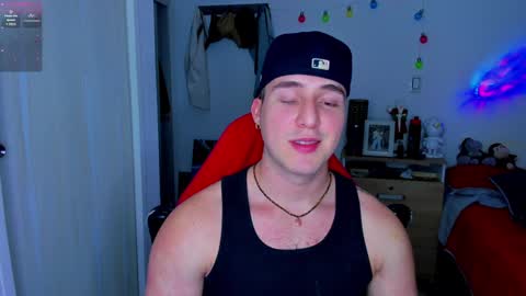 Snapshot of liam_oficial chatting on December 21, 2024, 3:36 am liam online show from December 21, 2024, 3:36 am