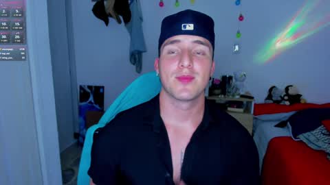 Snapshot of liam_oficial chatting on January 15, 2025, 9:02 am liam online show from January 15, 2025, 9:02 am